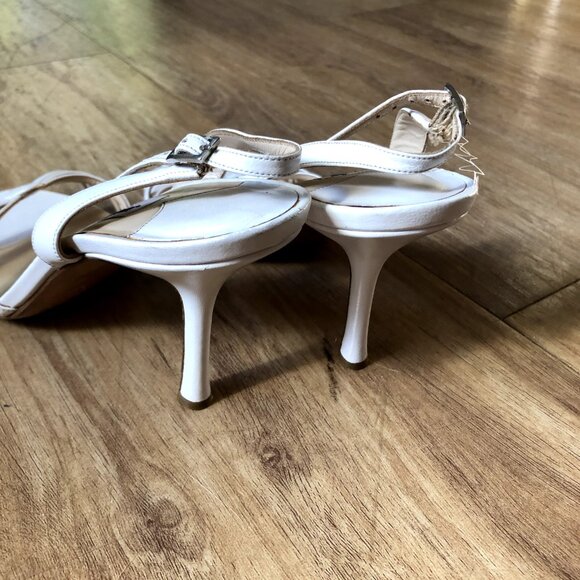Jimmy Choo Sling Back Heels White/Cream - Picture 4 of 6